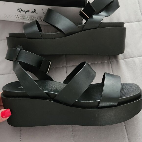 NWT QUPID BLOOMING ANKLE STRAP SANDALS 7.5 - Picture 2 of 6